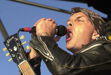Copyright &copy; 2001 Mindy Ross